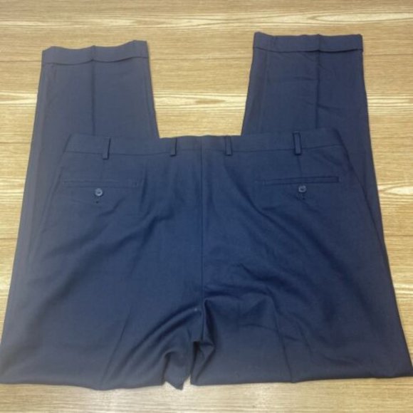 Lauren Ralph Lauren Pleated Dress Pants - Picture 3 of 16